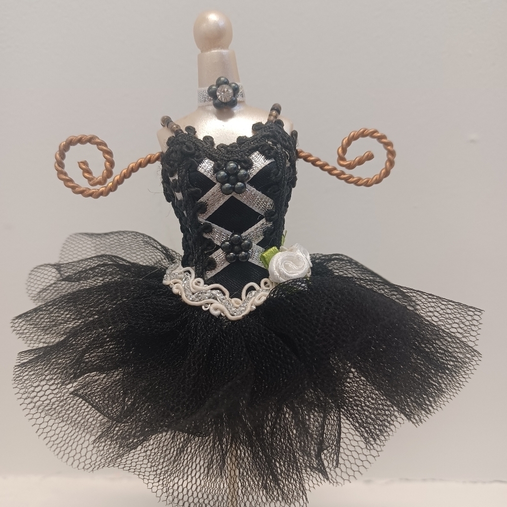 Vintage Jewelry Holder Mannequin Black Dress 7" Height - Picture 2 of 8